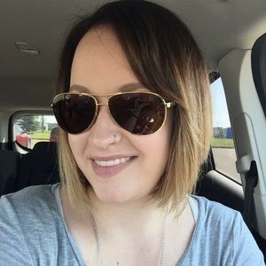 Meet your Posher, Joann